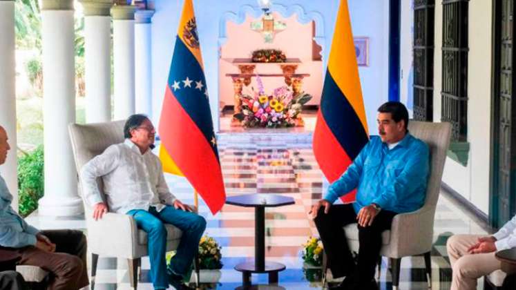 Petro y Maduro ya están reunidos en Caracas