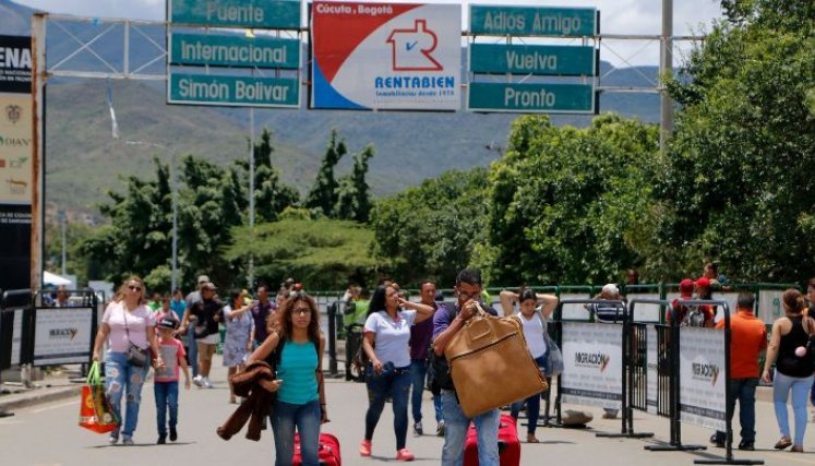 Cobrarán impuesto para el paso por los puentes internacionales
