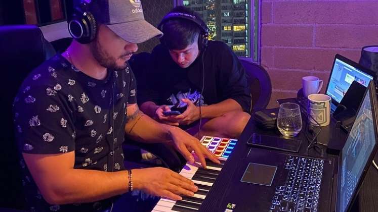 Legolax se estrena como productor artista