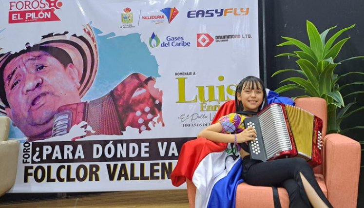 Acordeonera de Chinácota se convirtió en la primera reina vallenata del concurso El Pilón