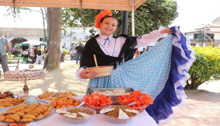 En Ocaña se rinde homenaje al pétalo de una flor utilizada para elaborar los 7 potajes.