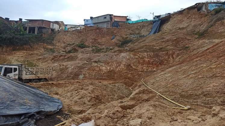 Voceros cívicos de la región preocupados por la lentitud de las obras en la Transversal del Catatumbo.