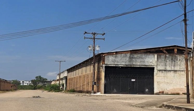 Con gran parte de las industrias paralizadas se encuentra la zona industrial de Ureña. Fotos Anggy Polanco / La Opinión 