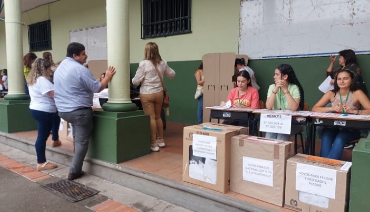 Los maestros señalaron que trabajarán en pro de la educación pública. / Foto: Cortesía / La Opinión