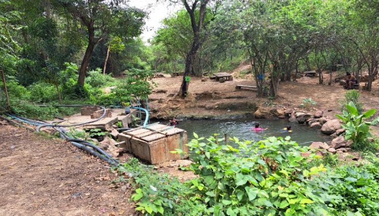 Las aguas termales eran visitadas hasta por estadounidenses./ Fotos: Anggy Polanco/ La Opinión 