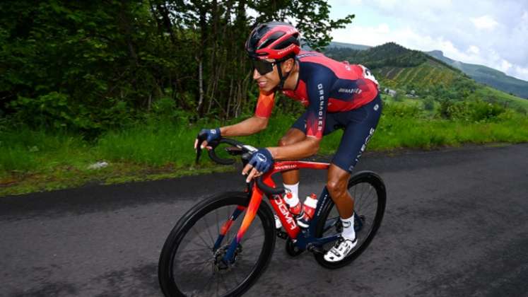 El ciclista Egan Bernal reaparecerá en el Tour de Francia después de cuatro años haberlo ganado.