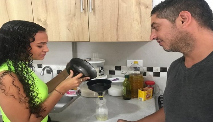 La iniciativa de recolectar los aceites usados de las cocinas en Ocaña ya tiene detractores./ Foto: Cortesía