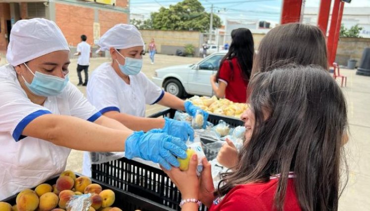 Los beneficiarios corresponden al 68,51% de la matrícula oficial del municipio. / Foto: Cortesía / La Opinión 