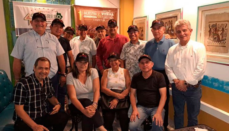 Empresarios de la región se reunieron con directivos nacionales de Confetur, para constituir el gremio. Foto Cortesía