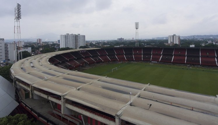 El estadio General Santander se demorará en la refacción total de las luminarias.   