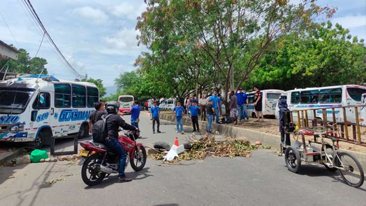 Bloqueo de vías en Atalaya