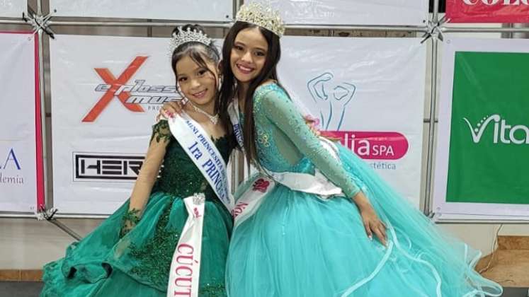 Coronas para Miss Princesita del Turismo y Salazar