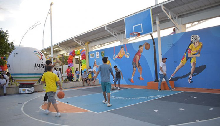 Polideportivo Niña Ceci. 
