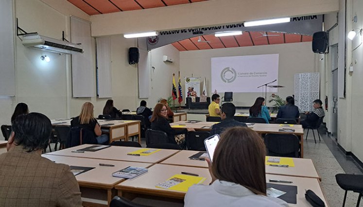 Empresarios se preparan con miras al 2035. Foto Anggy Polanco-La Opinión