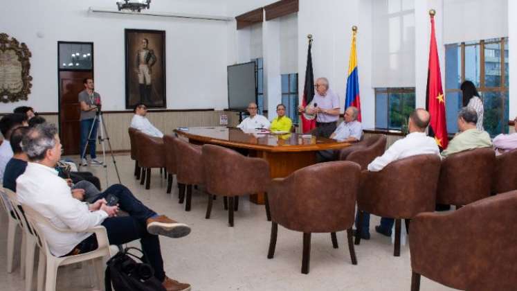 El lanzamiento oficial del Diplomado se realizó en el despacho del alcalde de Cúcuta, Jairo Yáñez Rodríguez, en presencia de los organizadores, representantes de diversos colectivos civiles, juntas de acción comunal y líderes sociales. 