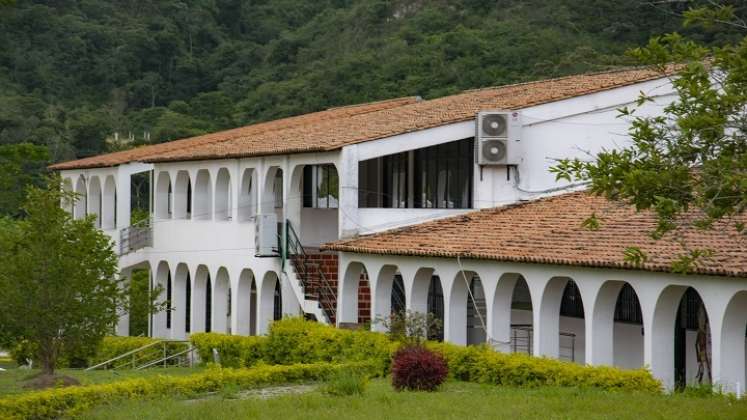 El gobernador de Norte de Santander sanciona la ordenanza por medio del cual se aprueba la autonomía de la universidad de Ocaña.