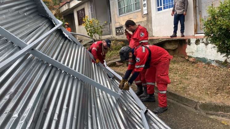 Un vendaval levanta los techos de 8 viviendas./ Foto : Cortesía