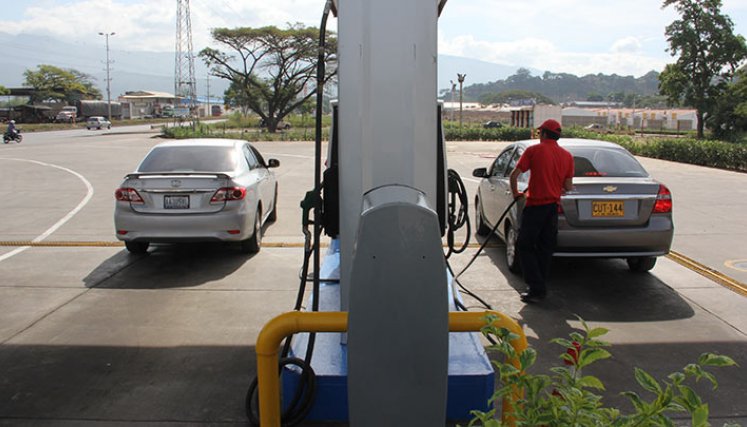 En Norte de Santander, el galón de gasolina subsidiada  se vende en agosto a $12.025./Foto Archivo