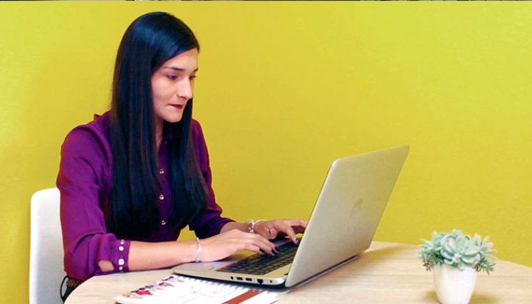 Empresas con entre 20 y 50 empleados deberán tener en las diferentes modalidades de trabajo a distancia a por los menos 5% de su nómina./ Foto Archivo
