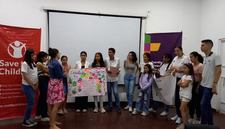  Los niños de las instituciones educativas reciben capacitación sobre el cuidado de los recursos naturales.