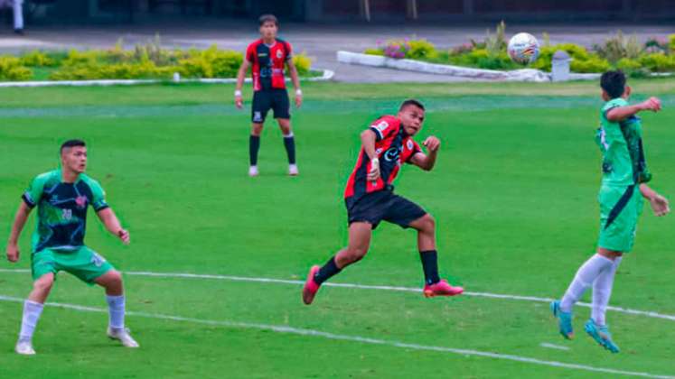 Esteban 'Totono' Martínez, extremo del Cúcuta Deportivo. 