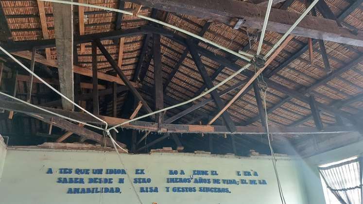 Luego de una larga espera serán arreglados los techos de la institución educativa José Eusebio Caro. / Cortesía