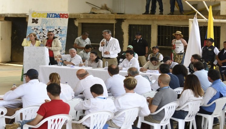 Gobierno y disidencias anuncian que se pactará un cese al fuego