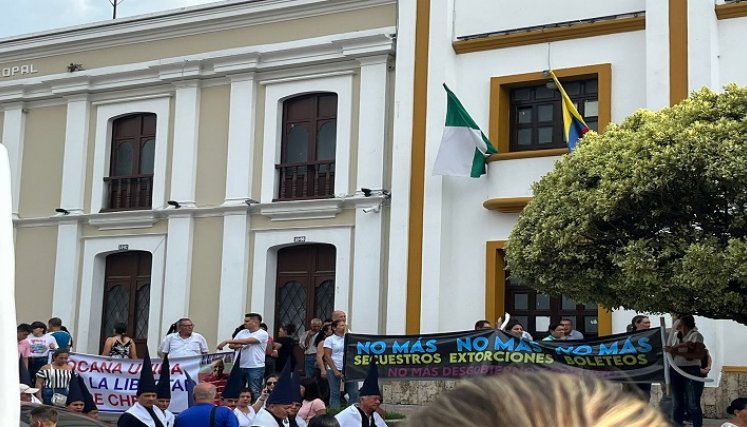 Los comerciantes están desesperados por la inseguridad./Foto Cortesía.