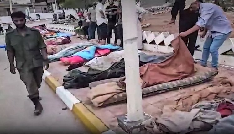 Inundaciones en Libia dejan miles de muertos