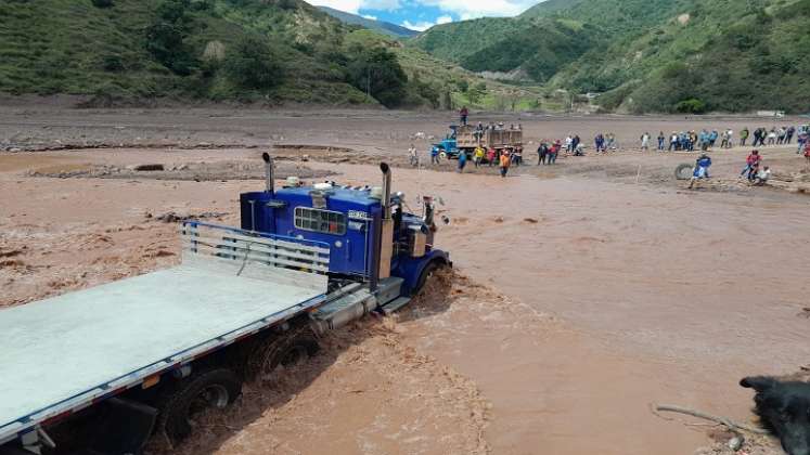 De no presentarse contratiempo alguno la carretera se estará habilitando para finales de septiembre.