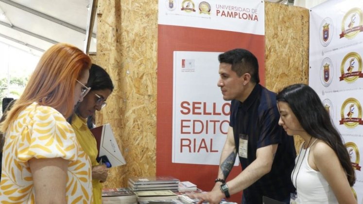 Stand de la Unipamplona presente en la fliC. /foto: Cortesía 