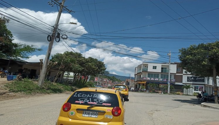 Una polémica como para alquilar balcones existe entre el secretario de Movilidad y Tránsito con los taxistas de Ocaña.