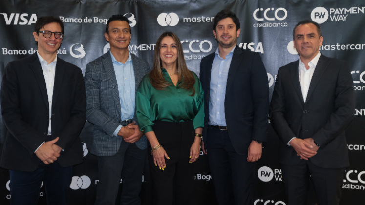 De izquierda a derecha: Felipe Acevedo (vicepresidente de Mastercard para Colombia), Ricardo Zambrano (Presidente de Credibanco), Adriana Cárdenas (Gerente General para Visa en Colombia), Giovanny Vellojin (CEO Payments Way Solutions) y Óscar Bernal (Vicepresidente de Tecnología Banco de Bogotá).