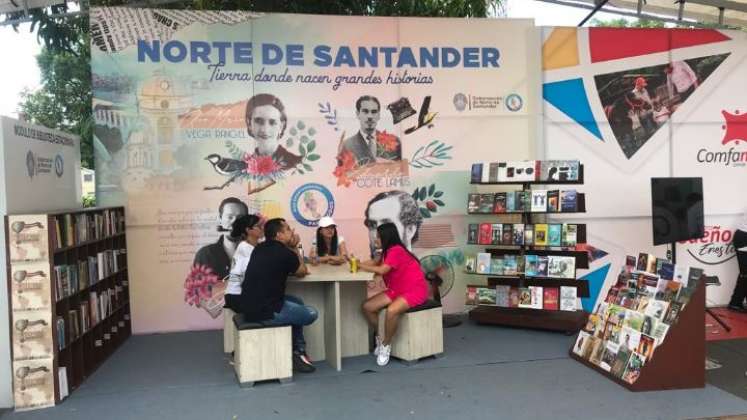 El stand estará hasta el sábado en el evento