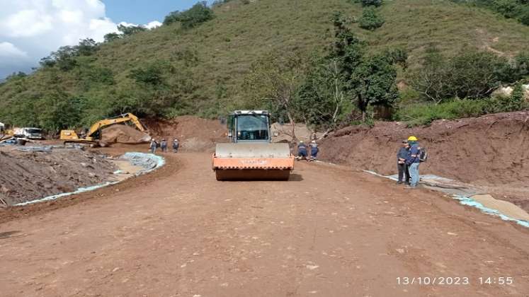 Este martes se dará vía libre el paso de todo tipo de vehículos por el puente metálico El Tarrita para remediar el problema./Foto: Cortesía