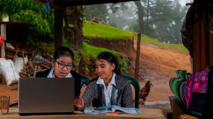 Buscan cerrar las brechas digitales de las regiones más afectadas por el conflicto y la pobreza. / Foto: Cortesía 