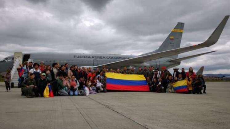 Llega avión con colombianos procedente de Israel