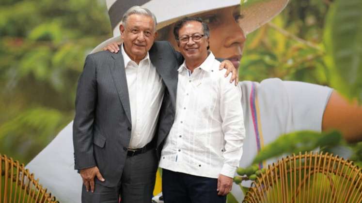 PETRO-Y-A-AMLo