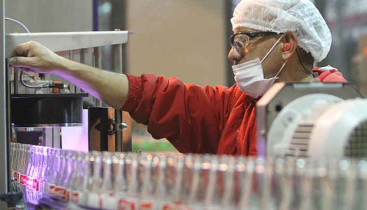 Aunque el importador o el productor será el responsable de pagar el impuesto, al final él lo va a trasladar al consumidor, vía precio de venta./Foto Archivo