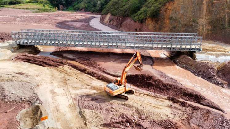 La misión de los ingenieros militares es facilitar, en el menor tiempo posible, la movilidad entre las ciudades, tal como ocurrió con el puente de El Tarrita (foto)./ Foto cortesía Invías