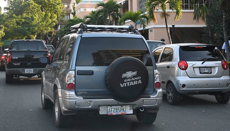 Los carros de placa venezolana ya no son atractivos, por lo que es un mercado que también ha caído en Cúcuta. / Foto Archivo