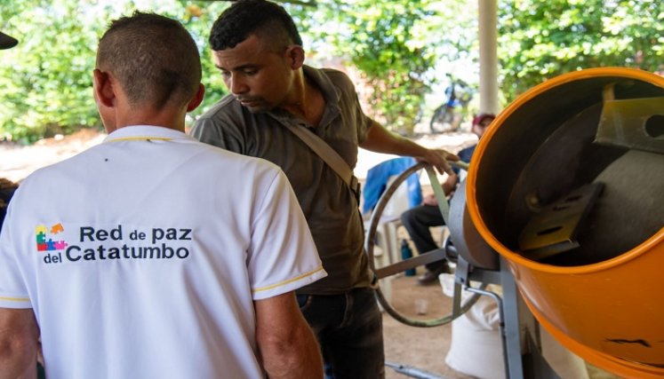 Una alternativa para la transformación de las costumbres agrícolas se implementa a través de las bio fábricas en la zona del Catatumbo.