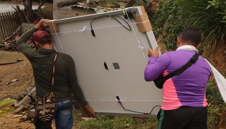 Los paneles solares son vistos como una alternativa para mejorar las condiciones de vida de los campesinos de la región./ Foto: Cortesía.