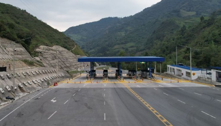 El peaje dispondrá de un carril especial en cada sentido de la vía para el cobro de la tarifa diferencial.  /Foto Cortesía / La Opinión 