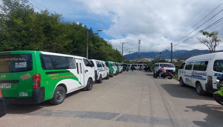 Los transportadores adelantan jornadas de protesta ante la adjudicación de una ruta. /Foto La Opinión