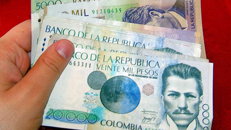 Pesos colombianos