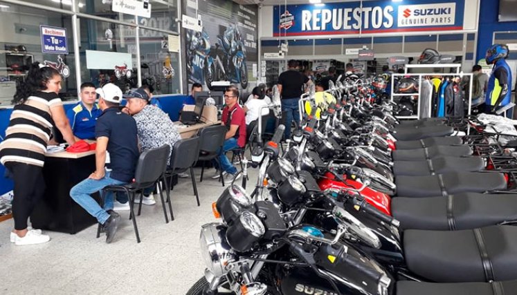 La venta de motos nuevas solo creció solo 4% en octubre. Foto Archivo