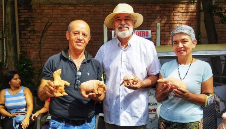 Niños, jóvenes y adultos mayores de la vereda Agualinda expusieron sus esculturas.