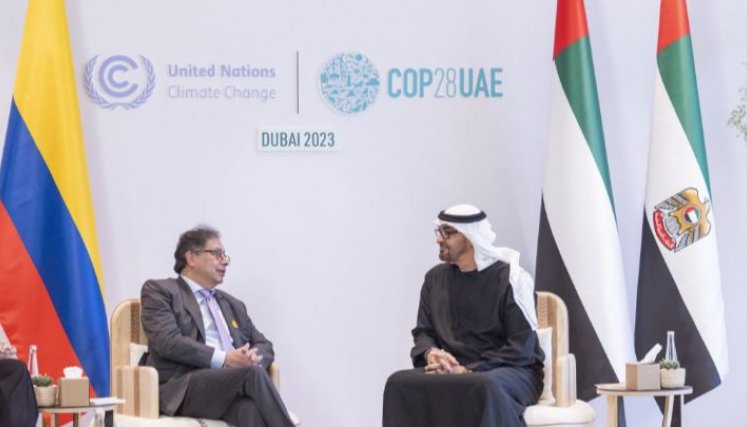 Gustavo Petro y el presidente de los Emiratos Árabes Unidos, Mohamed bin Zayed Al Nahayan, en la COP28