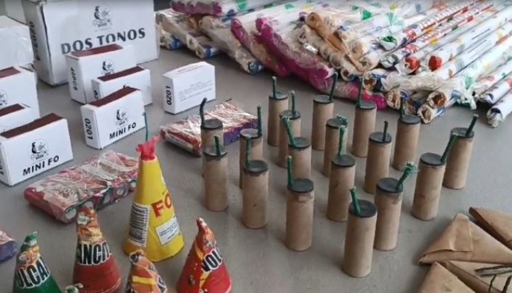 De acuerdo con el Código Nacional de Policía y Convivencia, el material pirotécnico incautado debe ser destruido en su totalidad. 